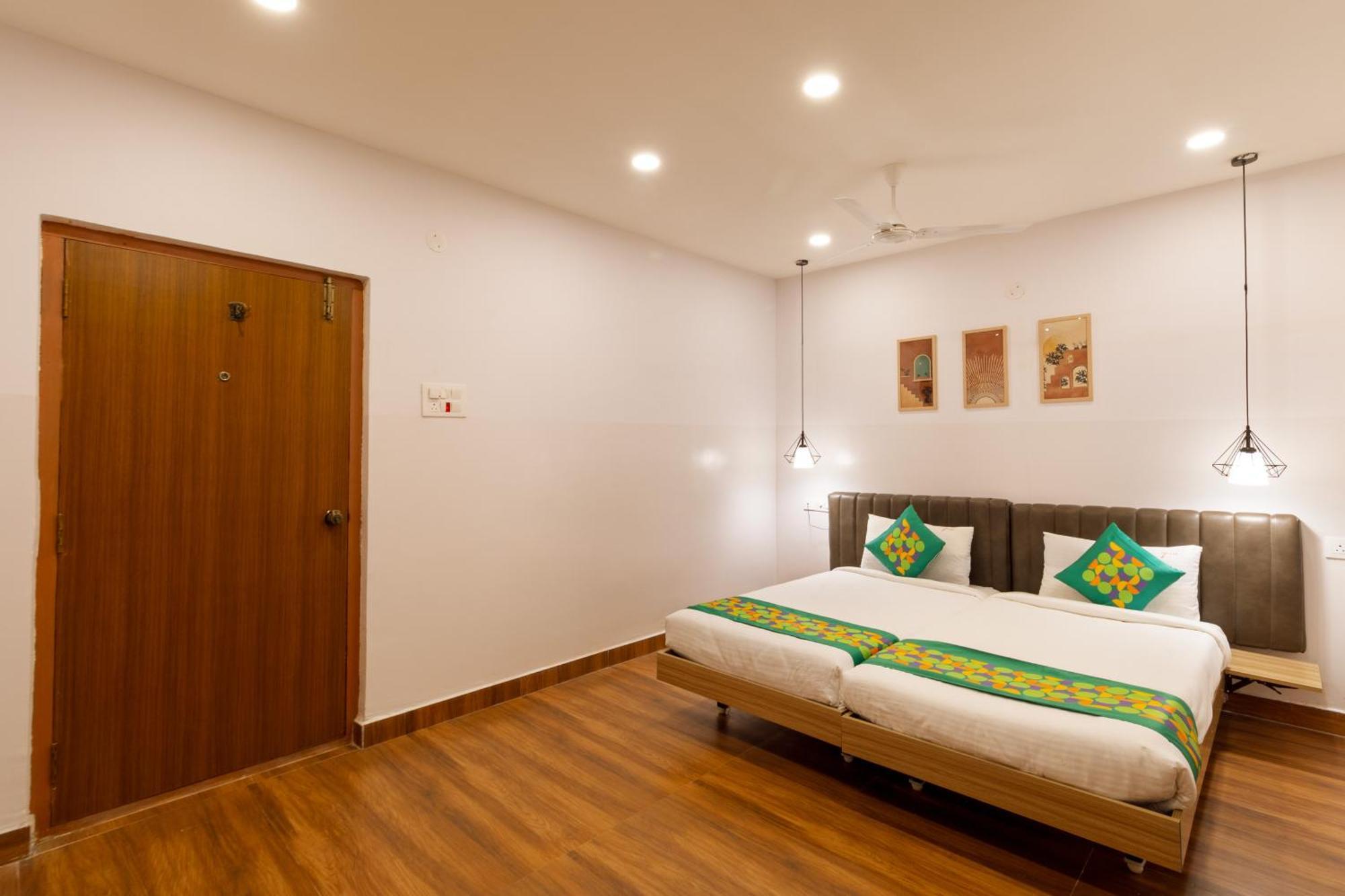 Treebo Seventh Heaven Kukatpally ไฮเดอราบัด ภายนอก รูปภาพ